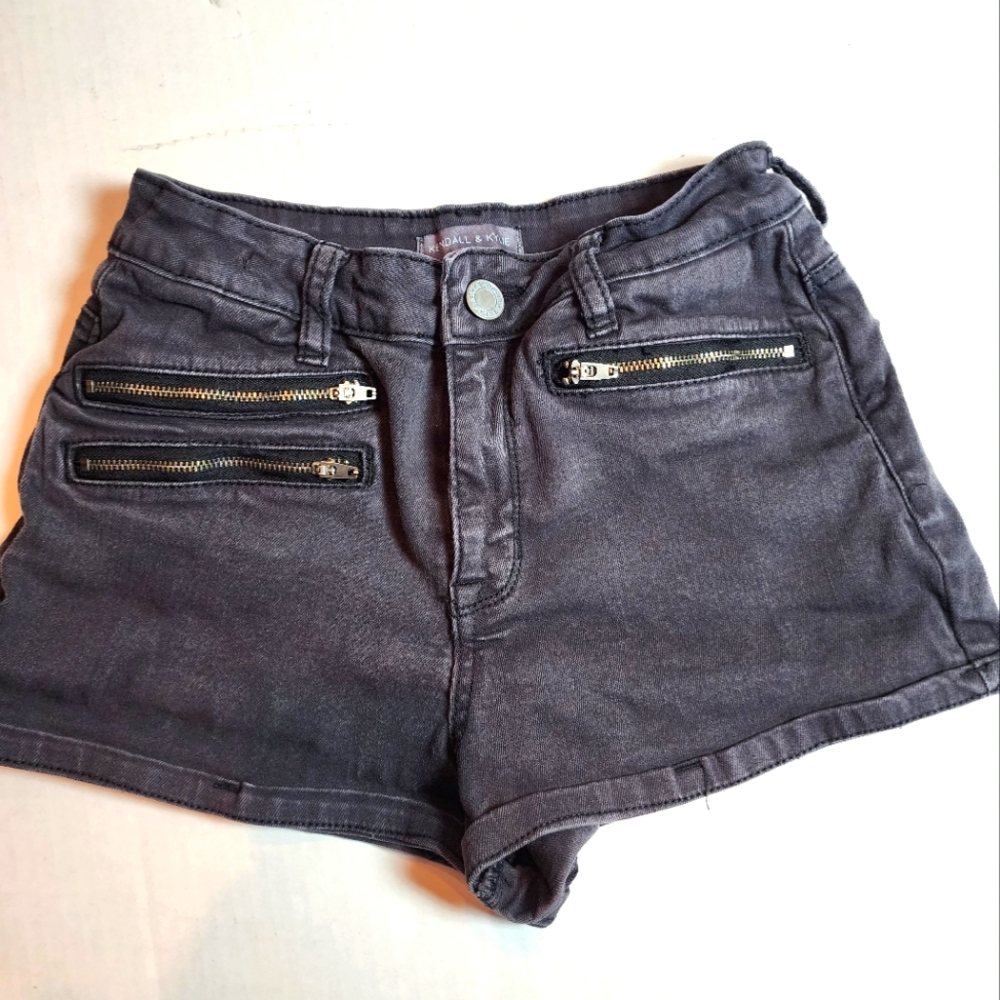 Kendall & Kylie Women's Shorts 3 SuperHigh Waisted Booty Zipper Pockets Black